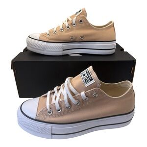 Converse Women’s Chuck Taylor All Star Ox Lift Sneakers Low Top Platform Size 8